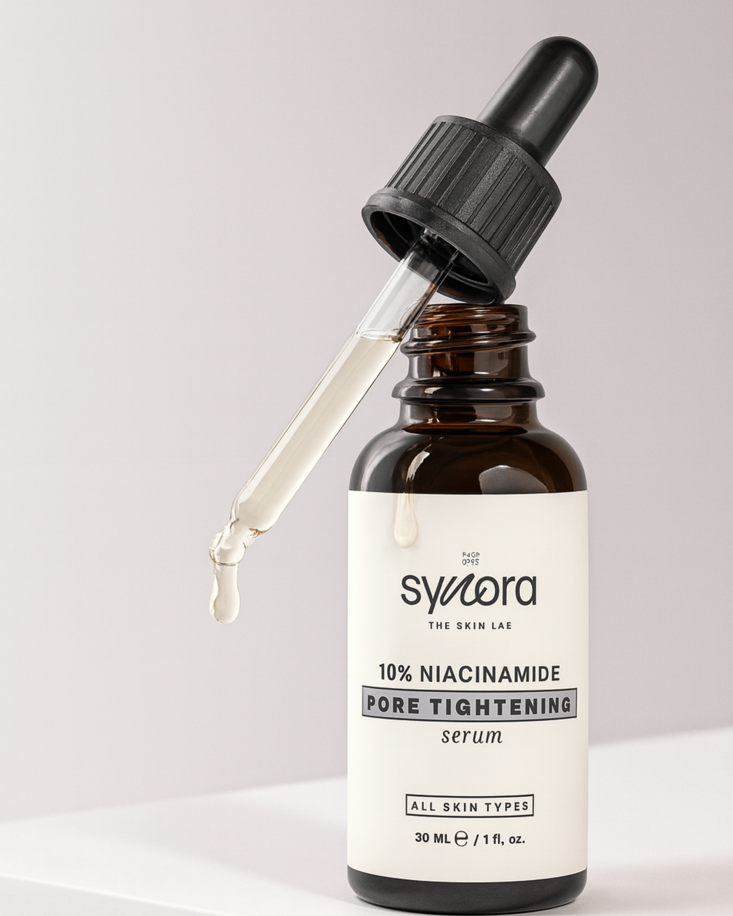 Aydınlatıcı, Leke Karşıtı ve Gözenek Sıkılaştırıcı Niasinamid Serum